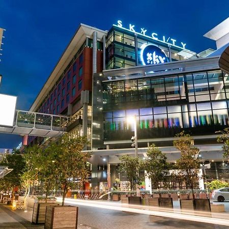 Skycity Hotel Auckland Exterior foto